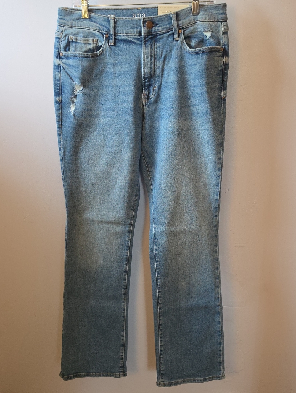 a.n.a Light Wash Women’s Straight Jeans